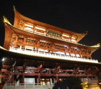 顺德长沙旅游攻略(长沙旅游攻略景点必去长沙美食街)