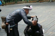顺德欲带老伴游遍中国(带着老伴去旅游)