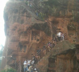 顺德乐山旅游攻略(乐山旅游攻略自由行路线推荐)
