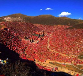 顺德色达旅游攻略(成都到色达旅游攻略)