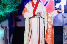 顺德汉服模特是哪种兼职的吗(网上雇用古拆汉服模特可信吗)