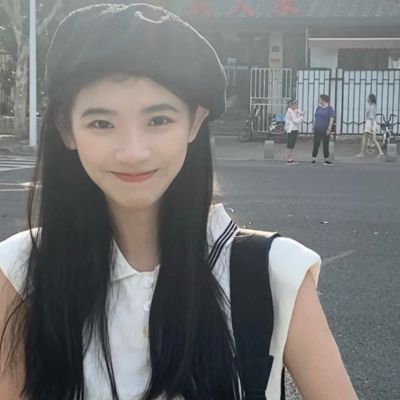 顺德商务伴游带客户去看海豚表演