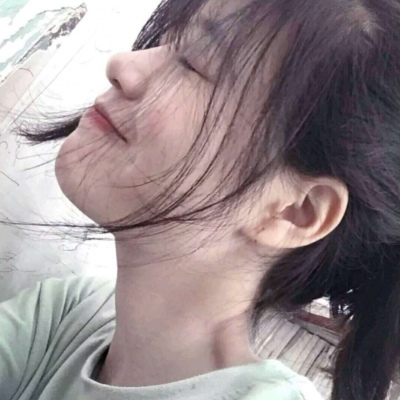 顺德伴游女生烟雨蒙蒙的资料