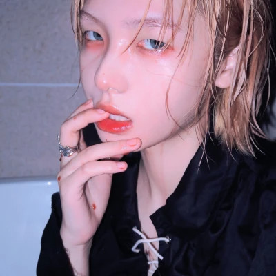 顺德伴游女生樱花漫舞的资料