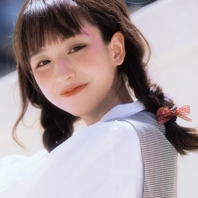 顺德伴游女生郑晓晴的资料