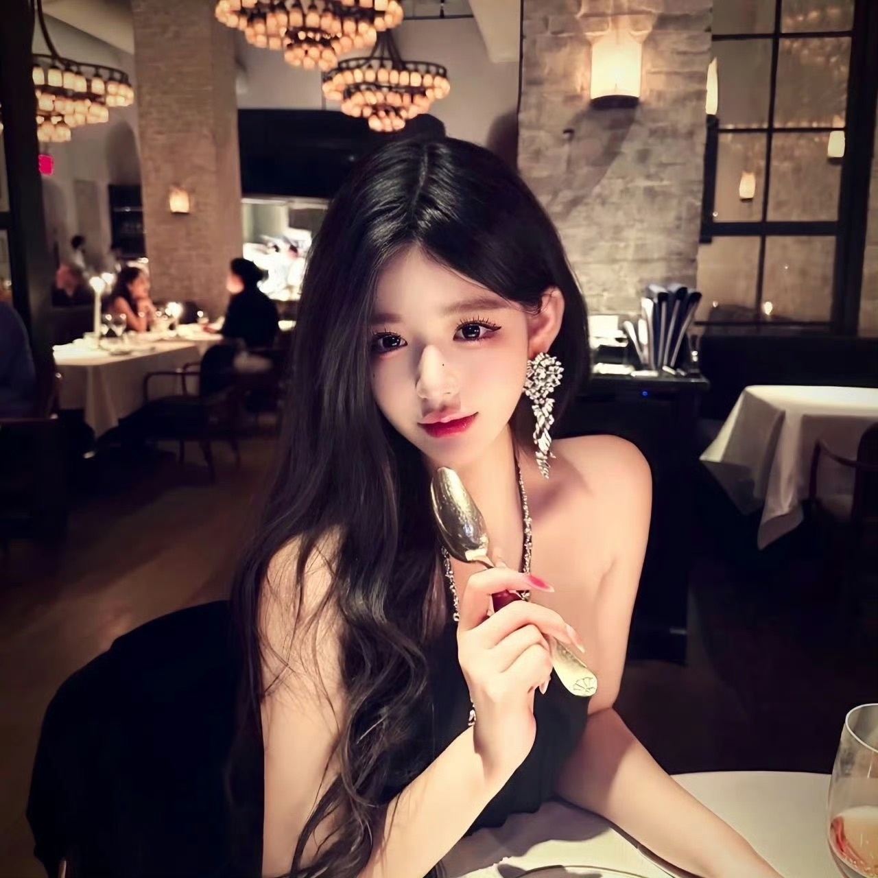 顺德伴游女生蓝盈盈的资料