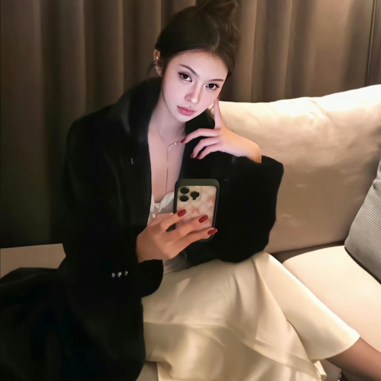 顺德伴游女生周语言的资料