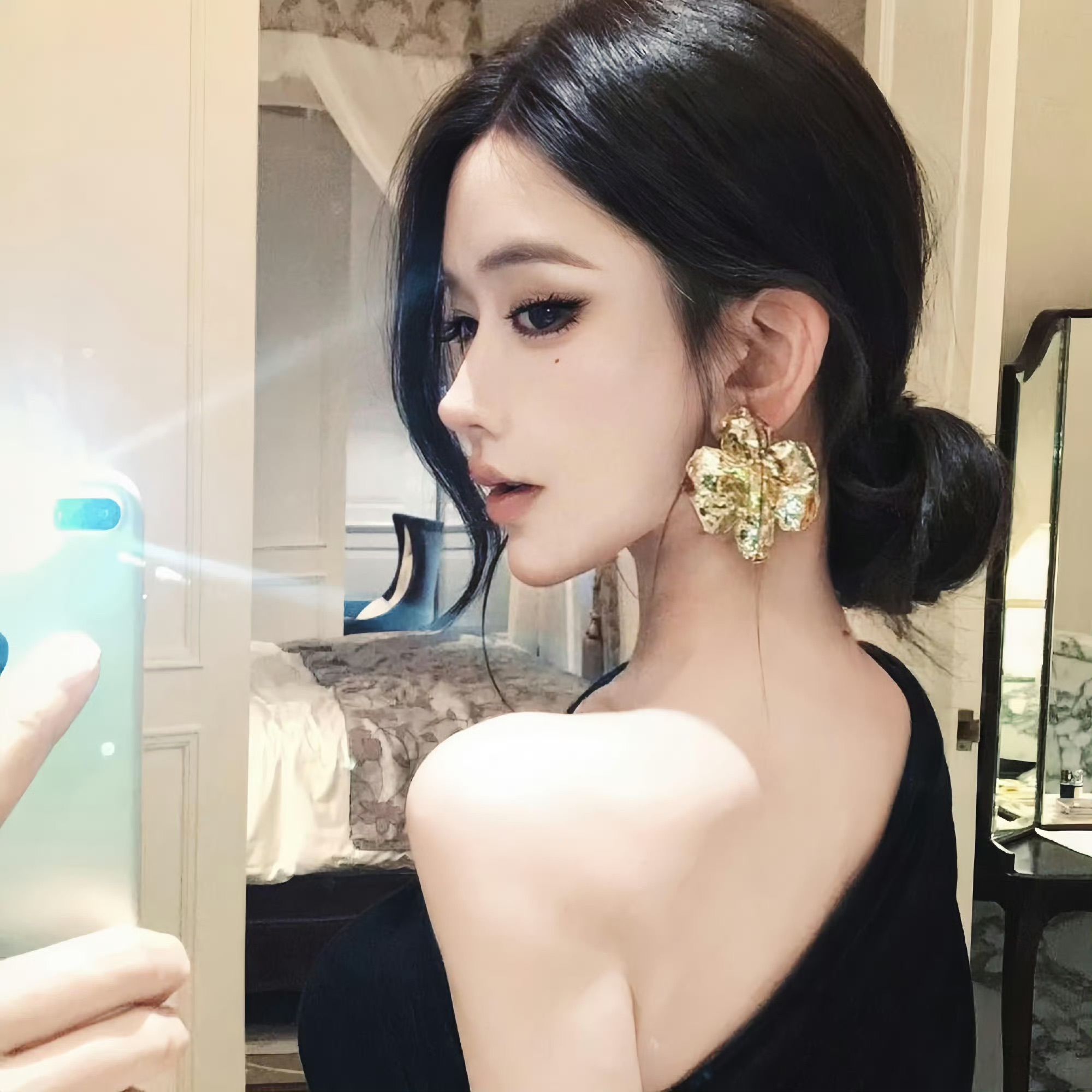 顺德伴游女生靖骊萍的资料