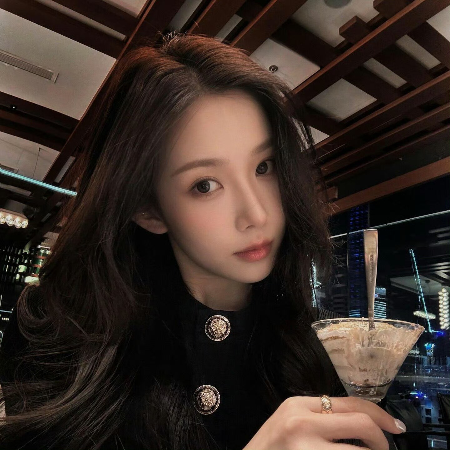 顺德伴游女生周晓雯的资料